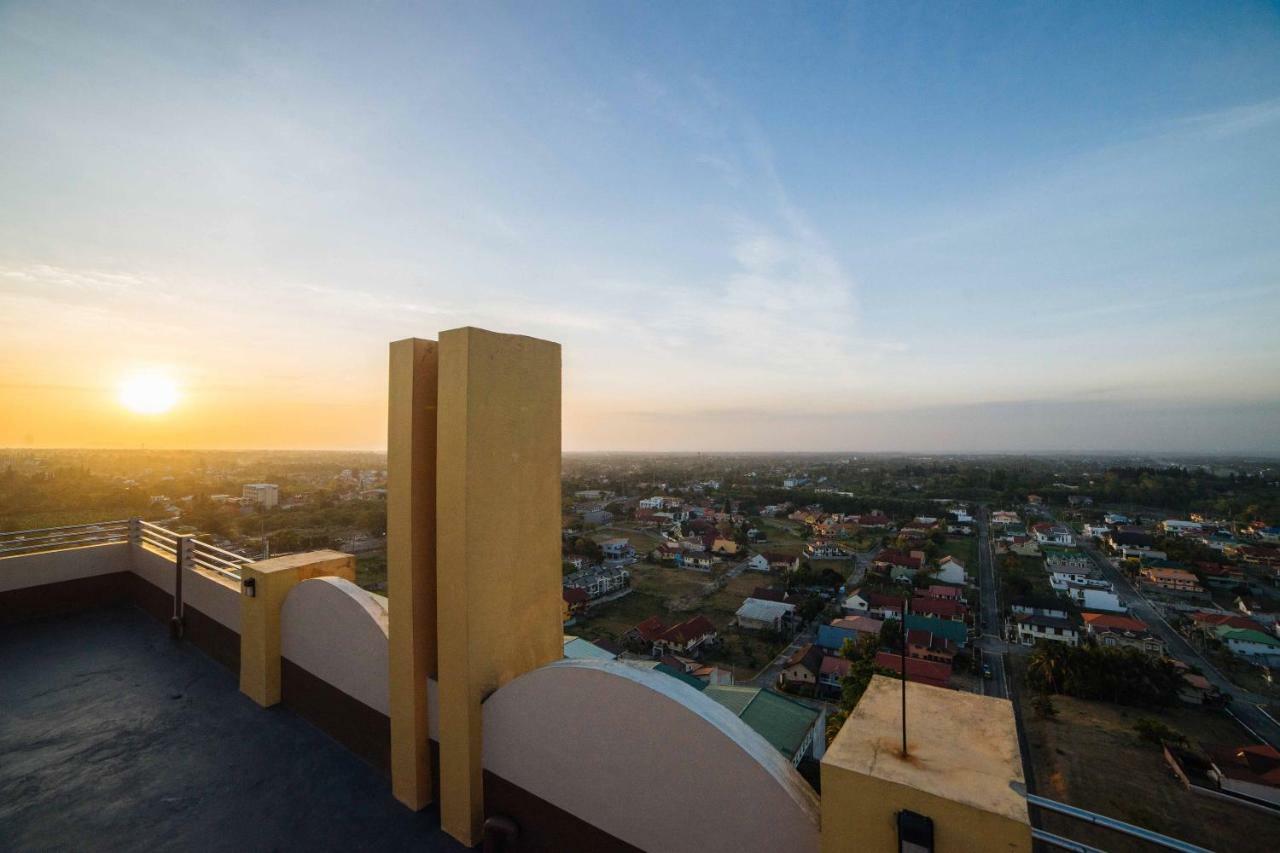 Reddoorz Premium @ Cityland Tagaytay 2 Tagaytay City Exteriér fotografie